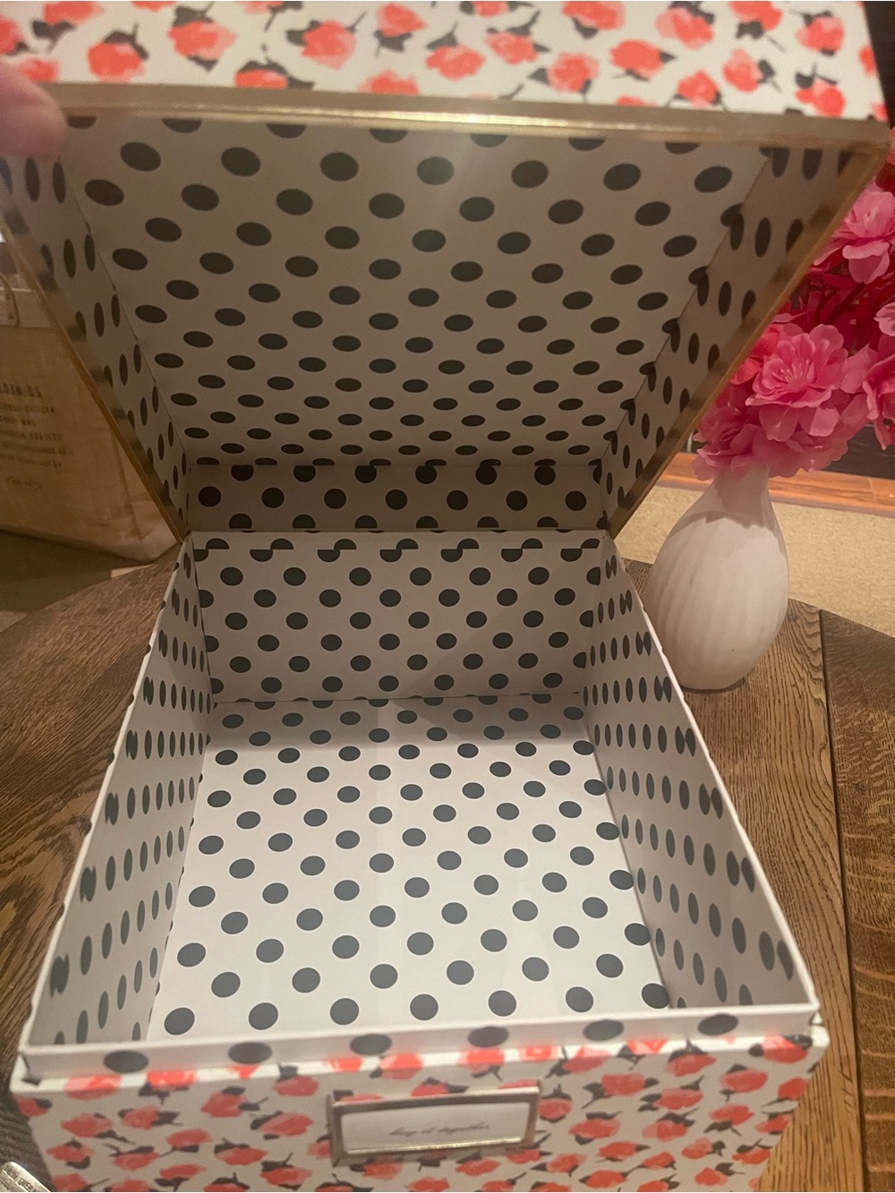Medium Sized kate spade Storage Box Roses - Picture 5 of 7